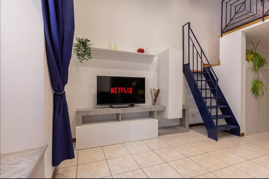 Luxury Loft On The Duomo Wifi & Netflix Apartment Milan Exterior photo